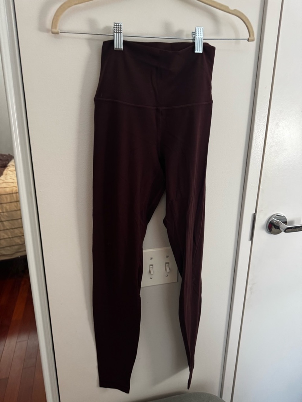 lululemon Align™ High-Rise Pant 28" - Burgandy / wine - Picture 5 of 6